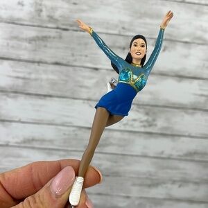 KRISTI YAMAGUCHI HALLMARK CHRISTMAS ORNAMENT 2000 vintage